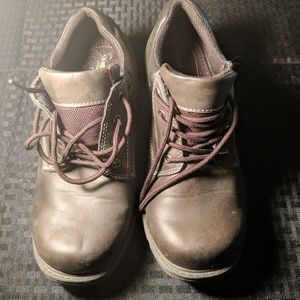 The shoe department collection casual hiker. EUC